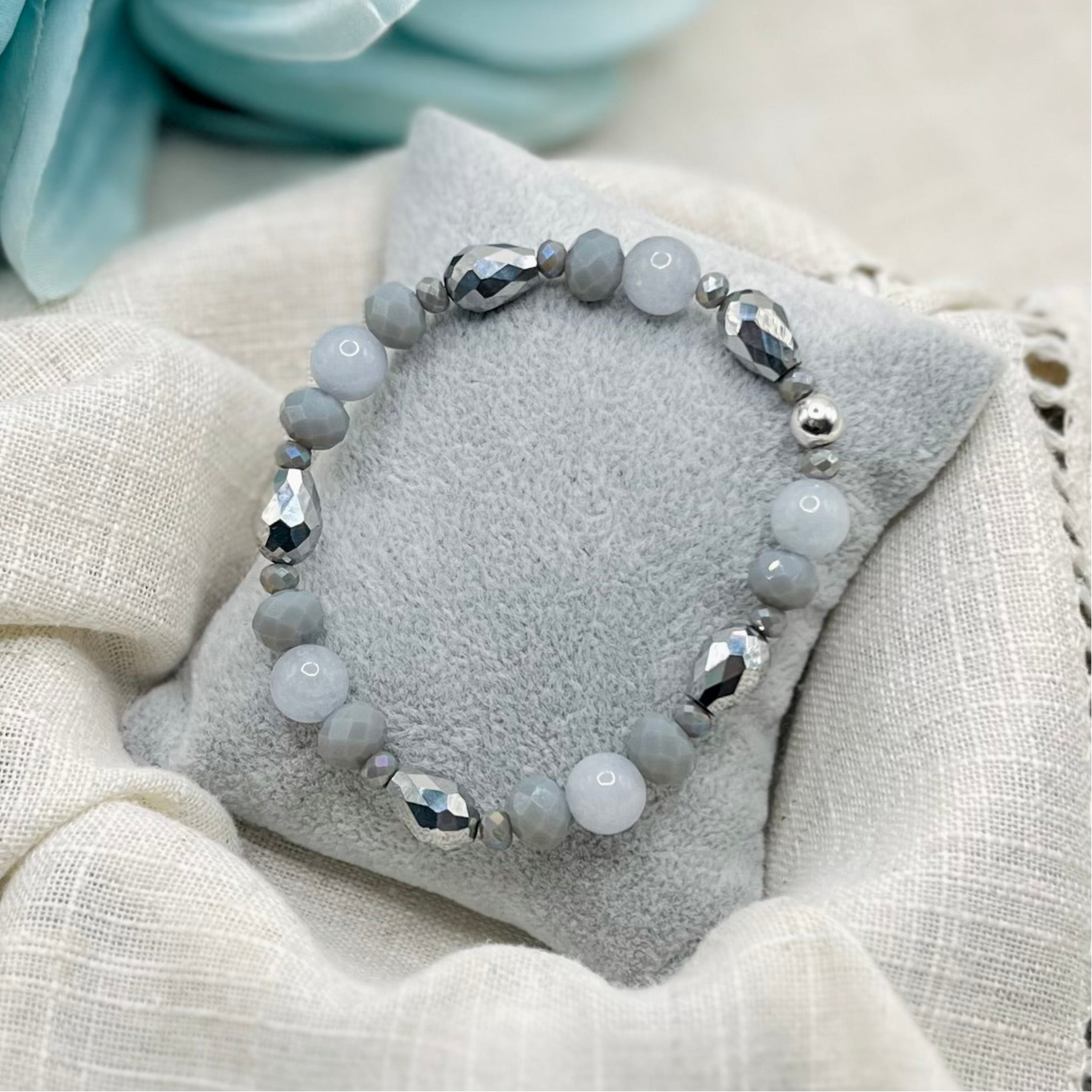 GRAY SILVER BRACELET