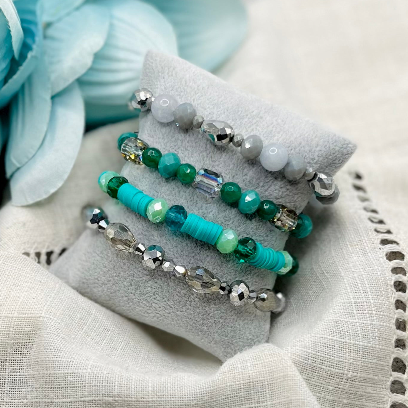 GREEN TURQUOISE BRACELET