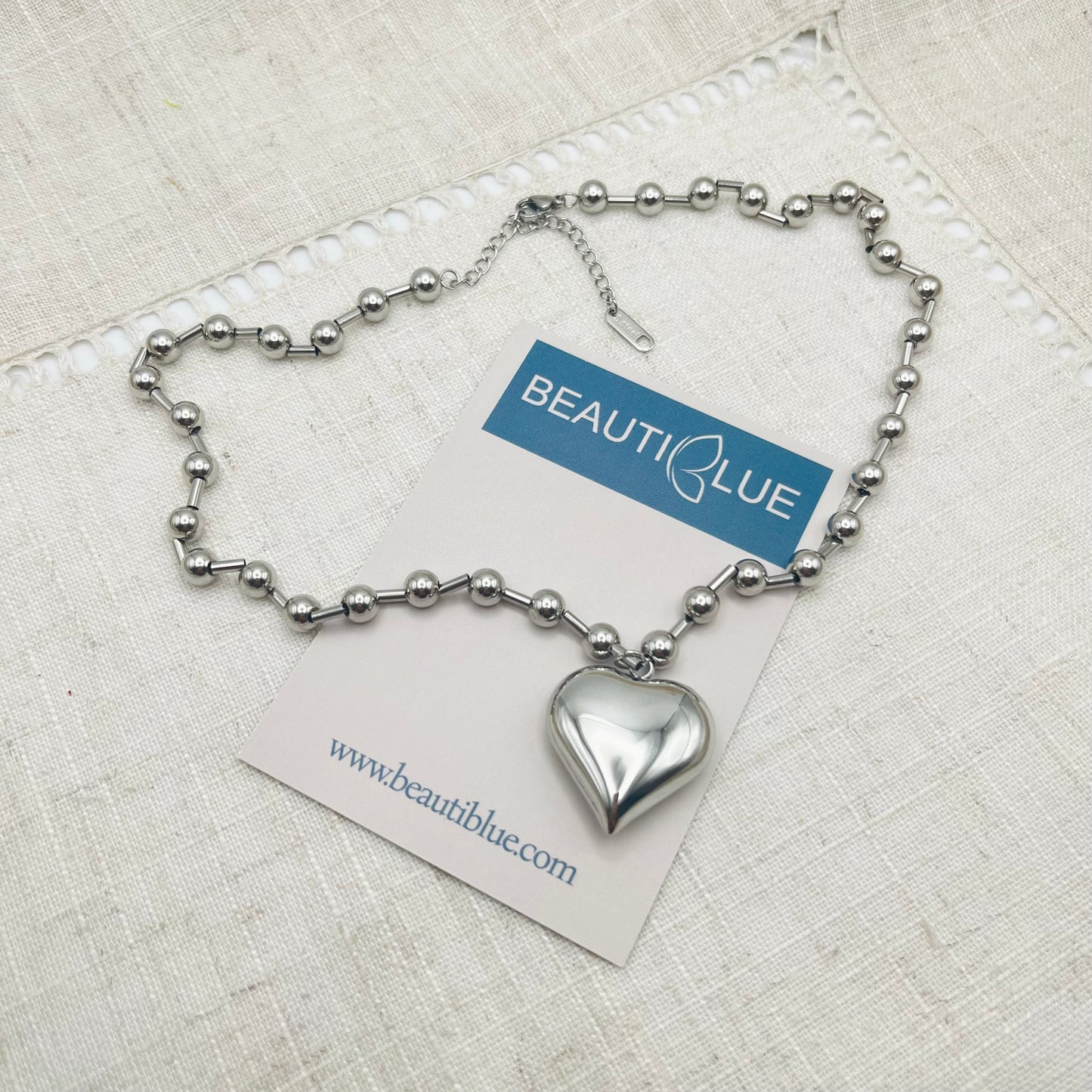 COLLAR CORAZÓN PLATA