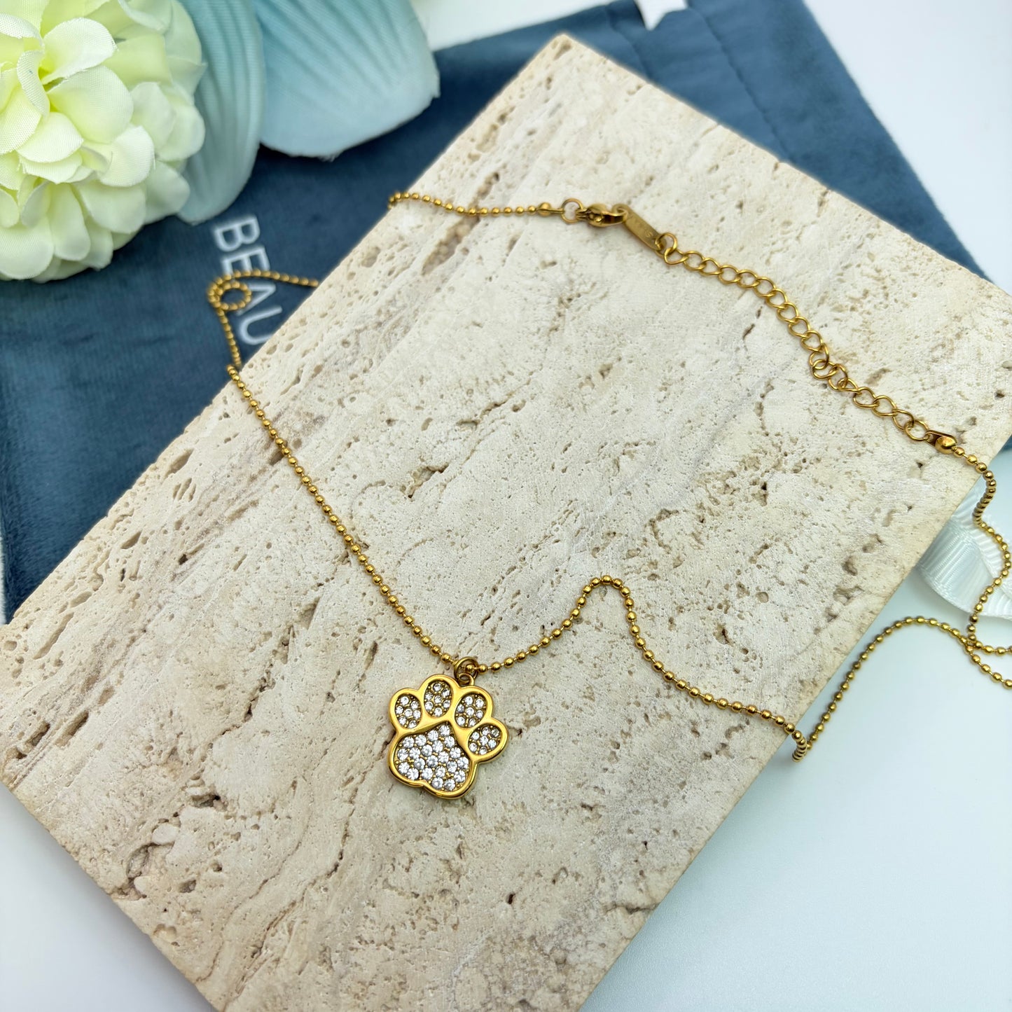 PAW PENDANT NECKLACE