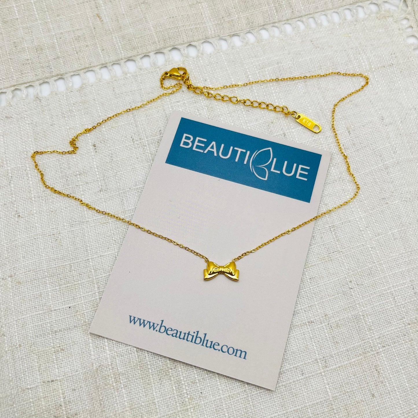 COLLAR DELICADO LAZO