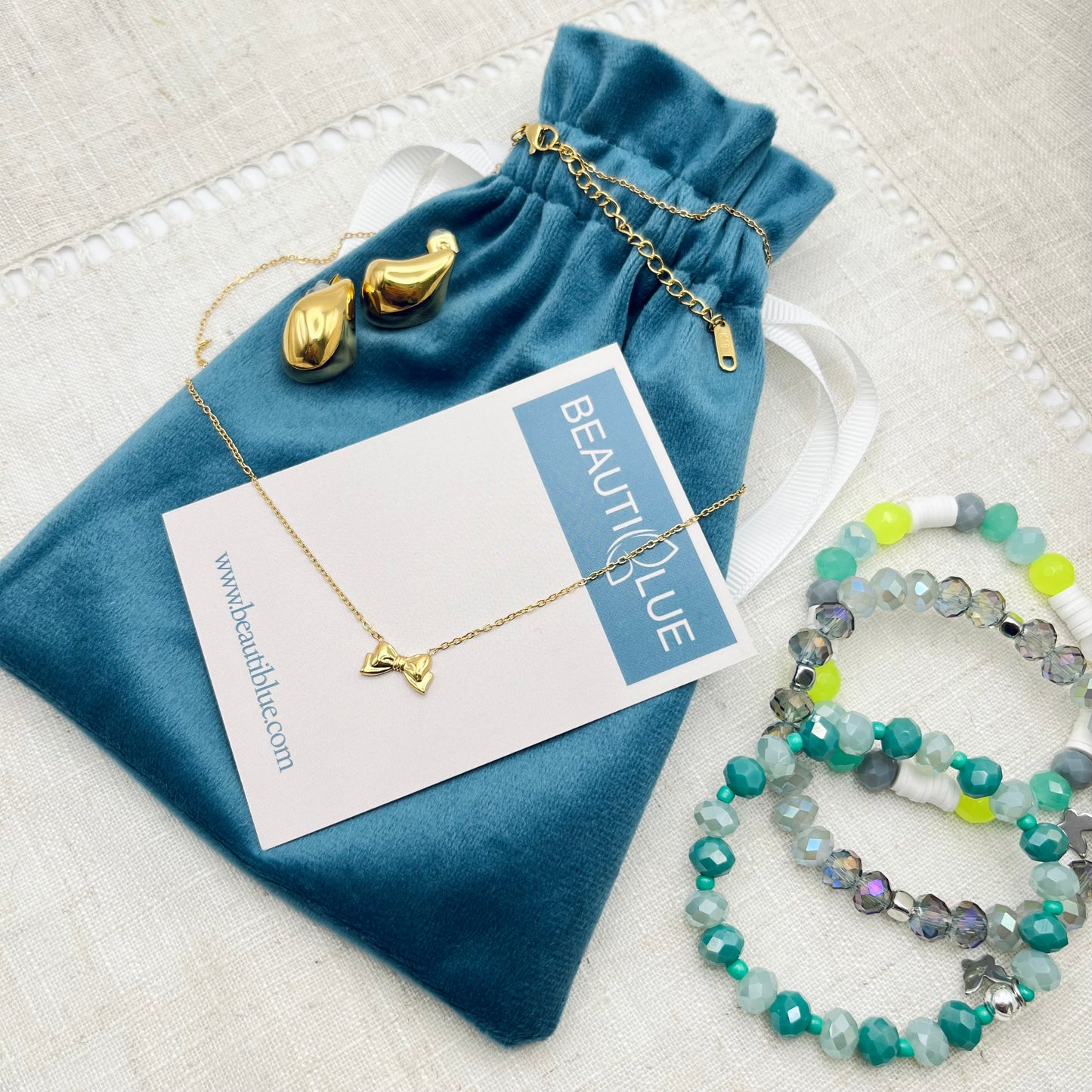 PENDIENTES GOTA DE AGUA ORO