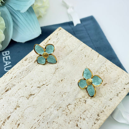 GREEN FLOWER EARRINGS