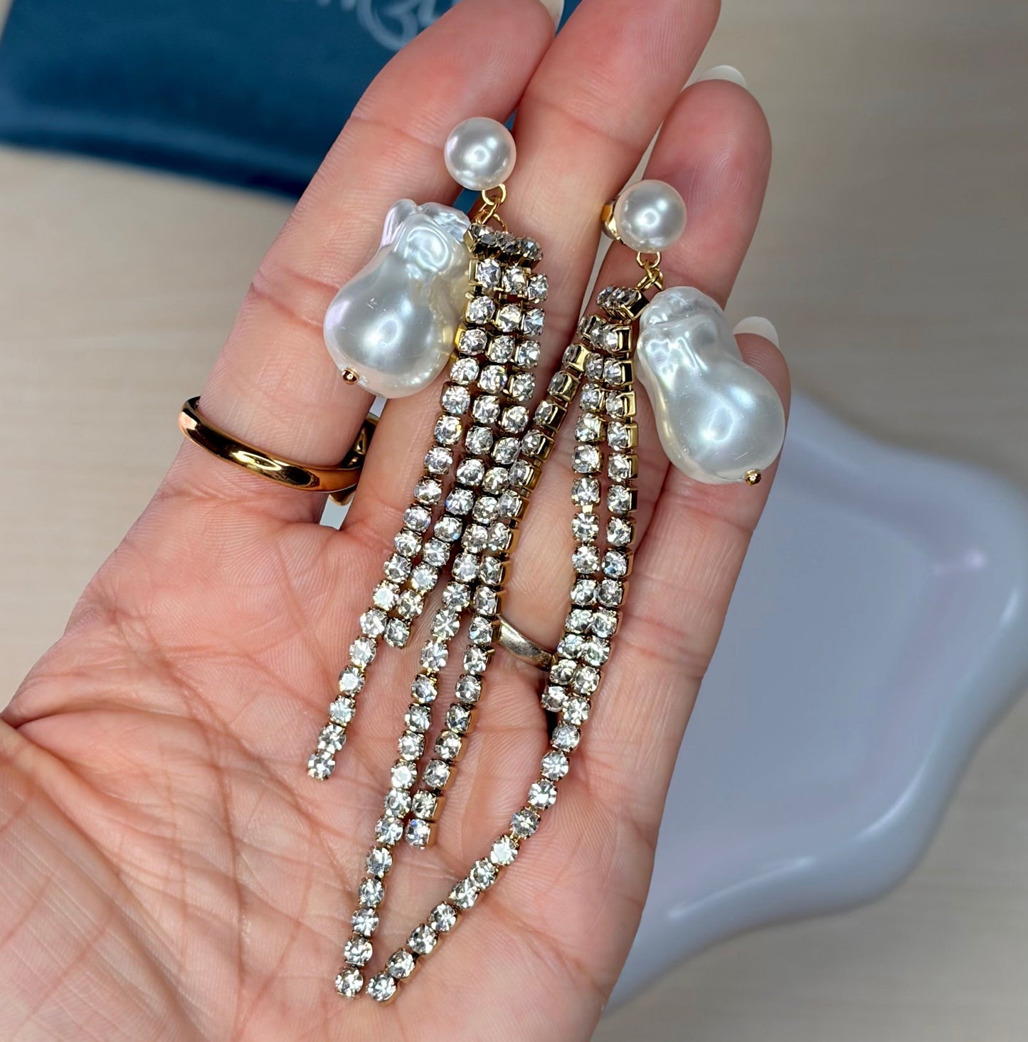 PEAL RHINESTONE EARRINGS