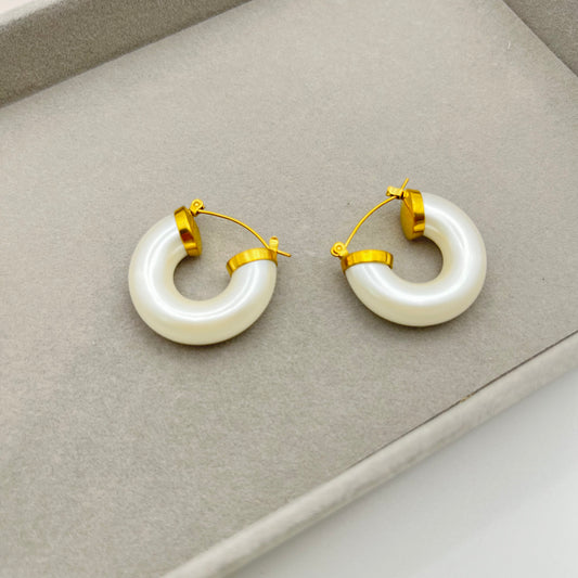 PEARL HOOP EARRINGS