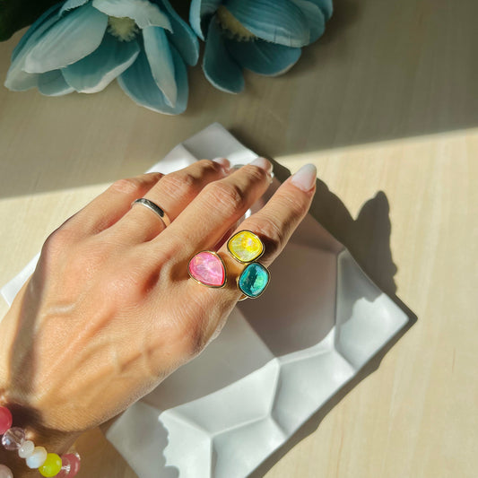 MULTICOLORED RING