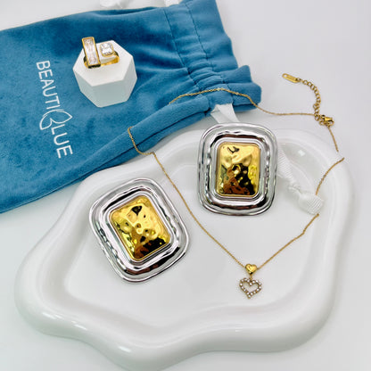 DOUBLE HEART PENDANT NECKLACE