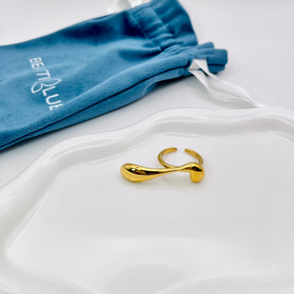 IRREGULAR CURVE GOLD RING