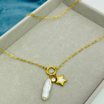 FRONT CLASP STAR NECKLACE