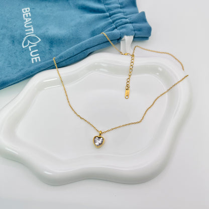HEART SHAPED PENDANT NECKLACE