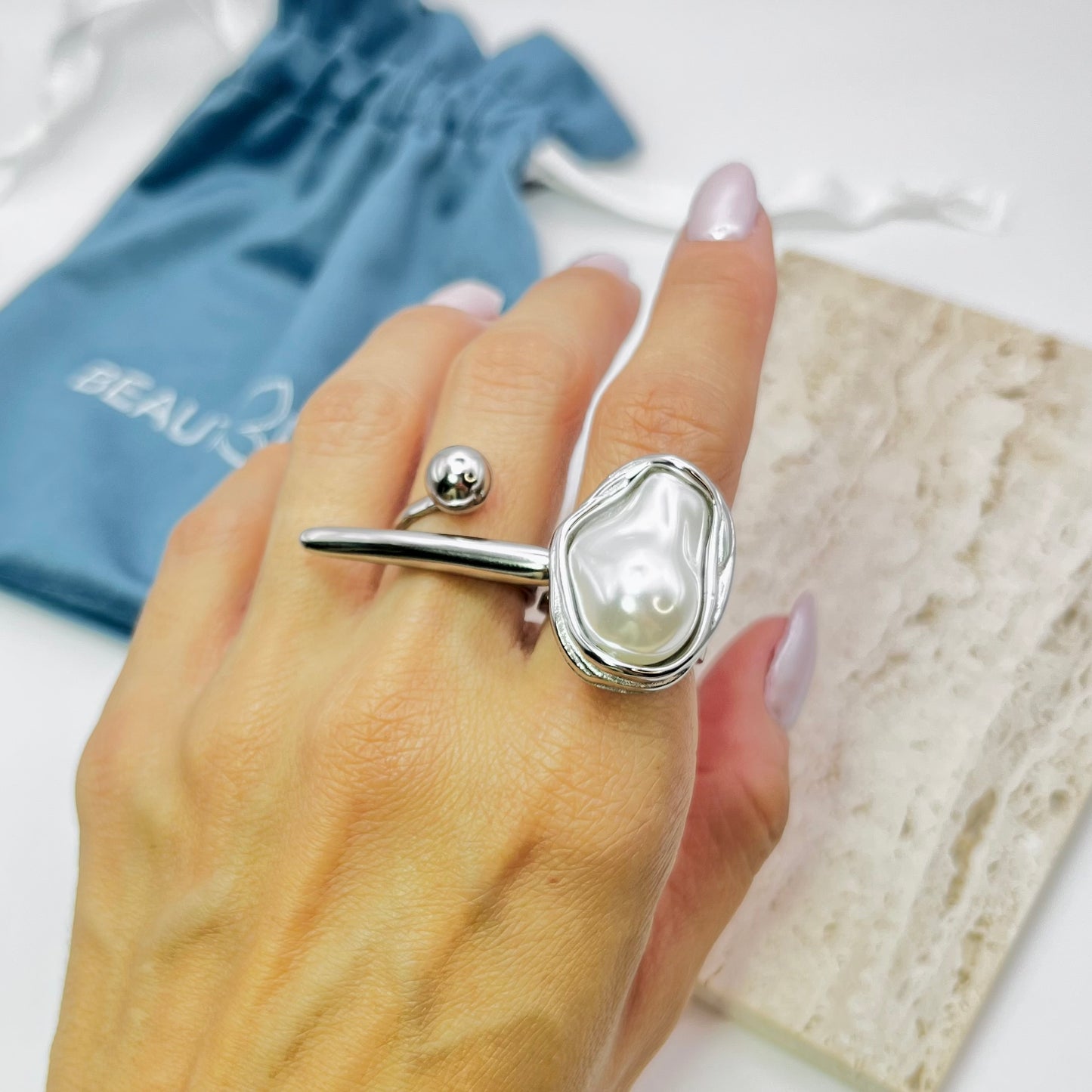 SILVER PEARL RING