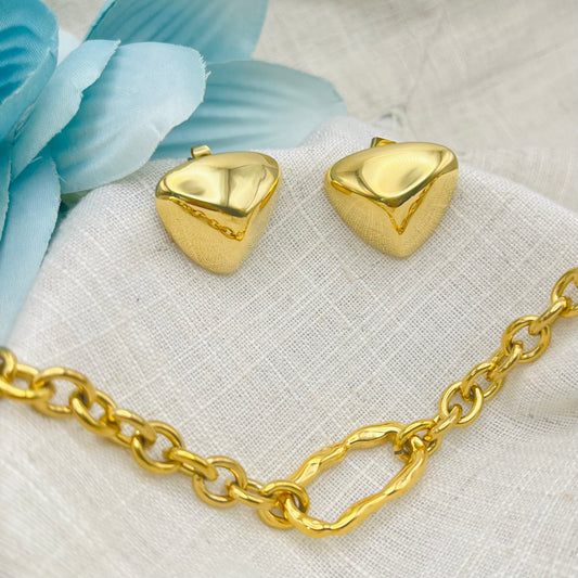 GOLD 3D TRIANGLE EARRINGS