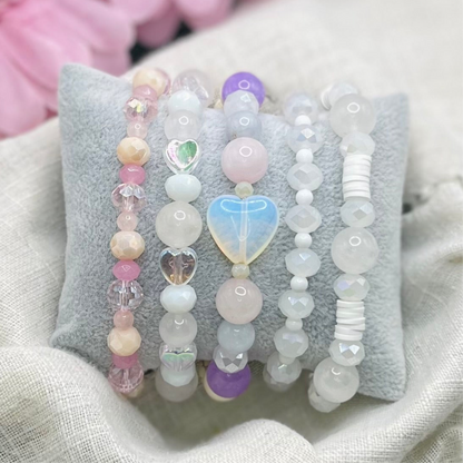 WHITE OPAL HEART BRACELET