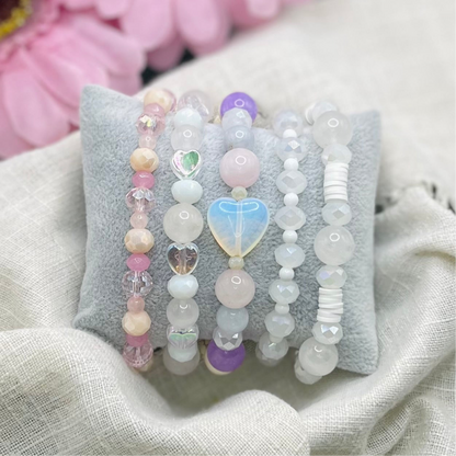 WHITE HEART BRACELET