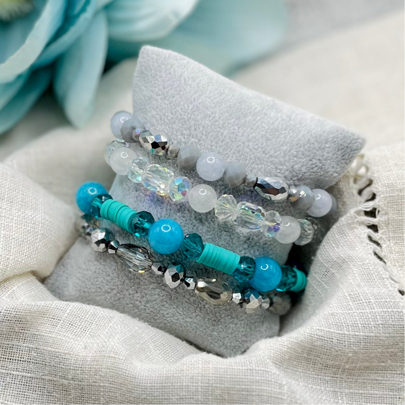 TURQUOISE STONE BRACELET