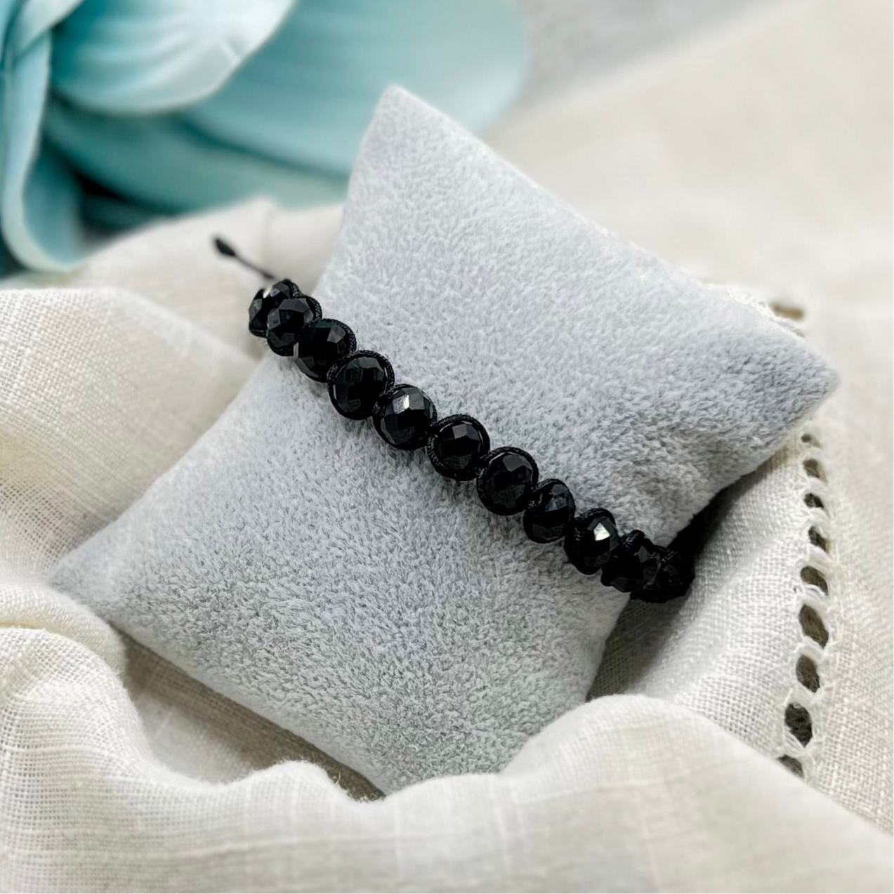 BLACK MACRAME BRACELET