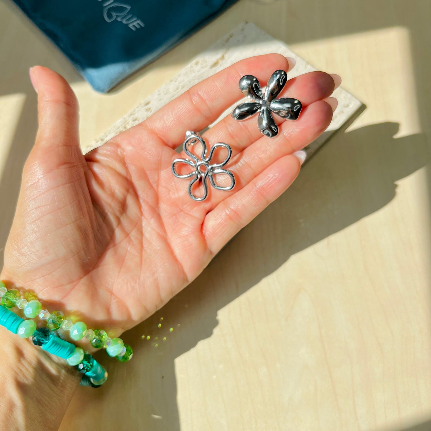 MISMATCHED FLOWER EARRINGS