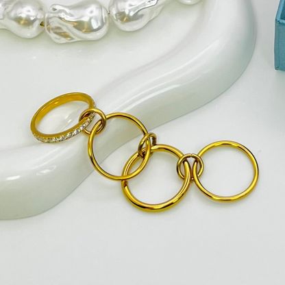 GOLD MULTI - LAYER RING