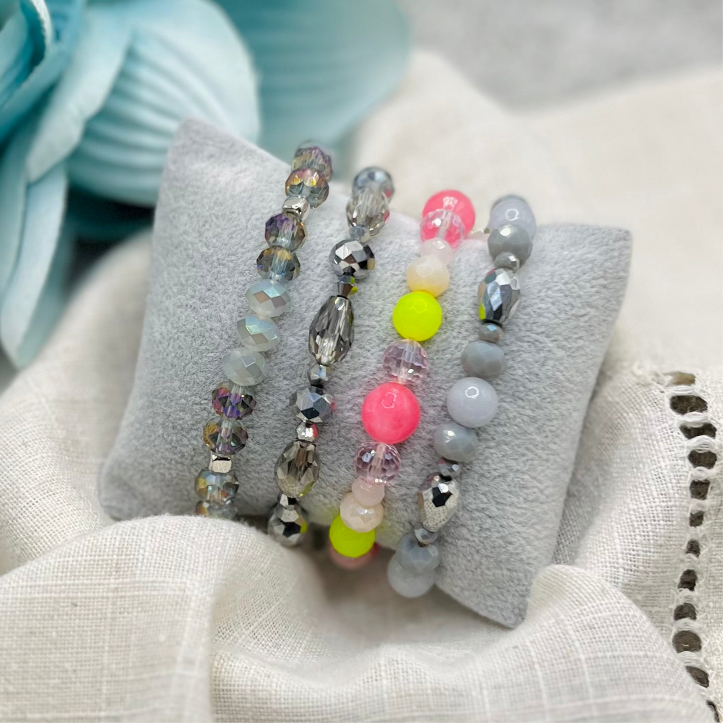 CLEAR SILVER BRACELET