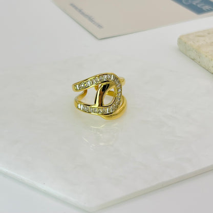GOLD CROSSOVER RING
