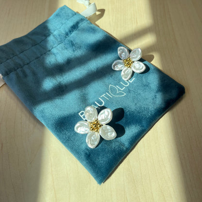 PEARL FLOWER EARRINGS