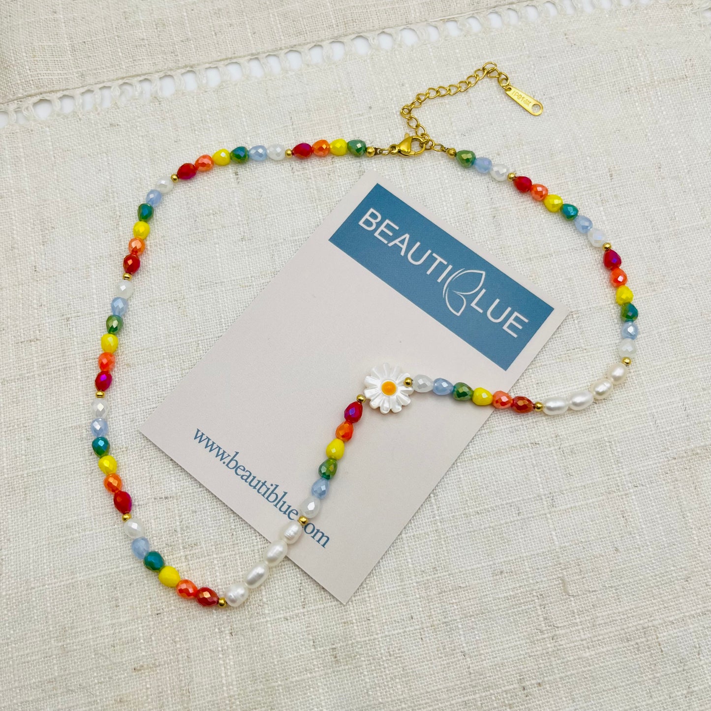 COLORFUL BEADED NECKLACE