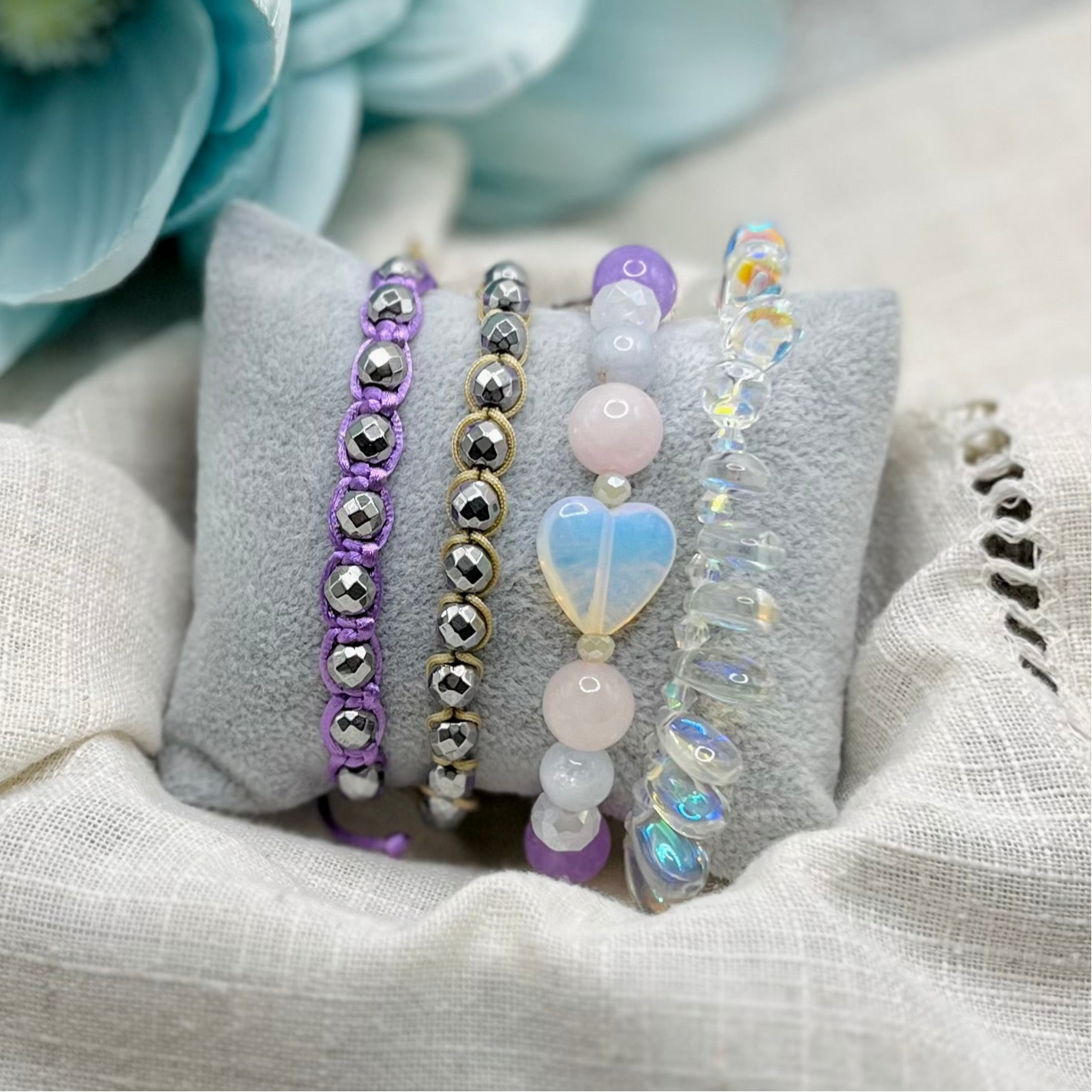 WHITE OPAL HEART BRACELET