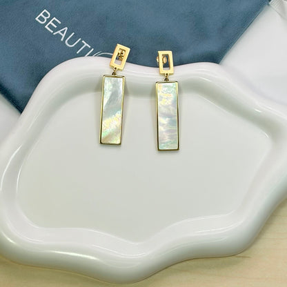 PENDANT EARRINGS