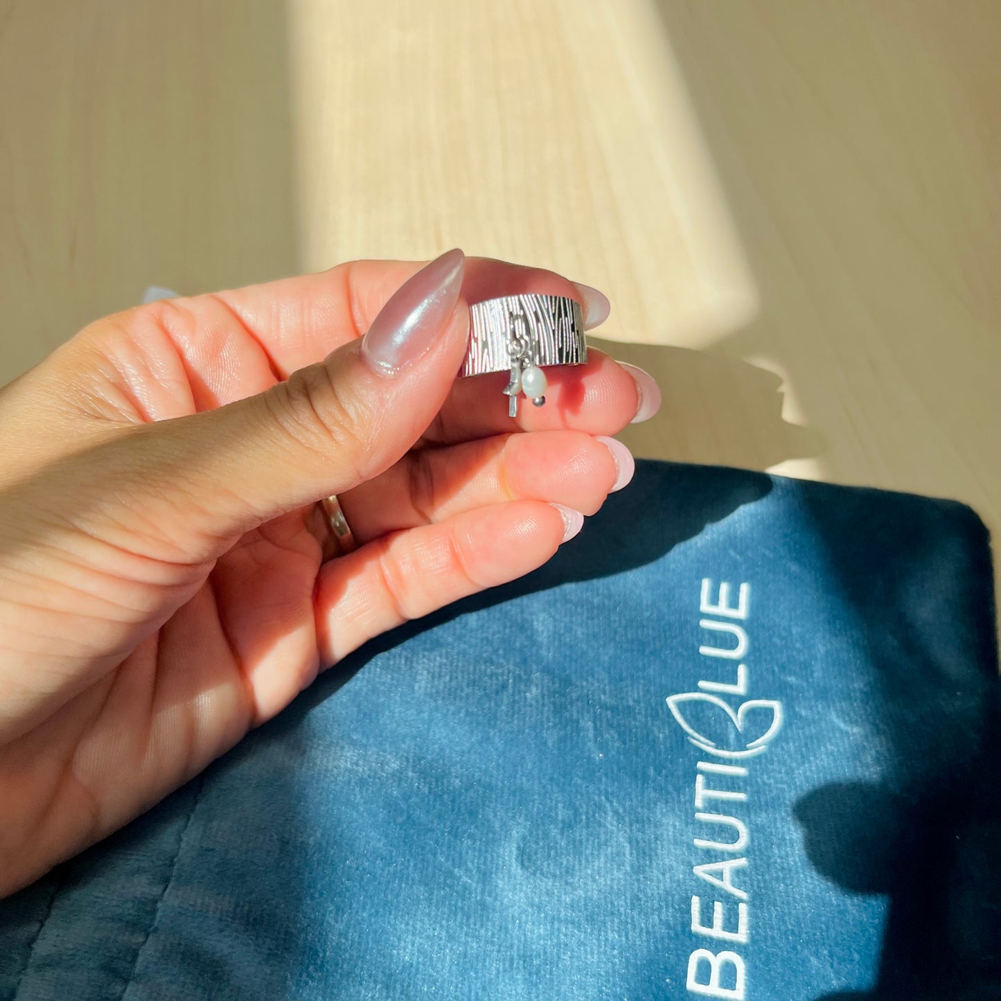 DANGLING OPEN RING