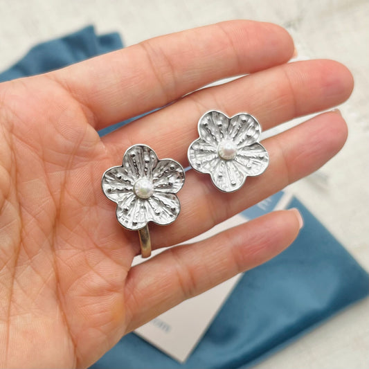 FLOWER EARRINGS