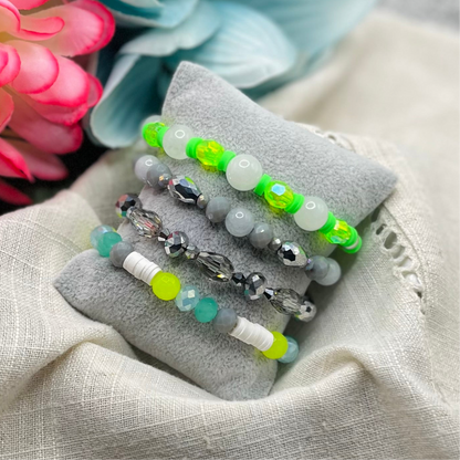 BRIGHT GREEN WHITE BRACELET