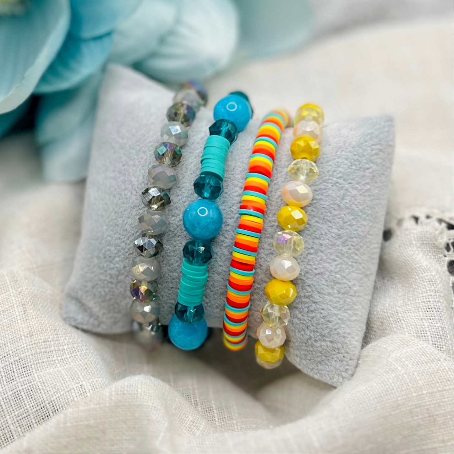 GRAY MIX BRACELET