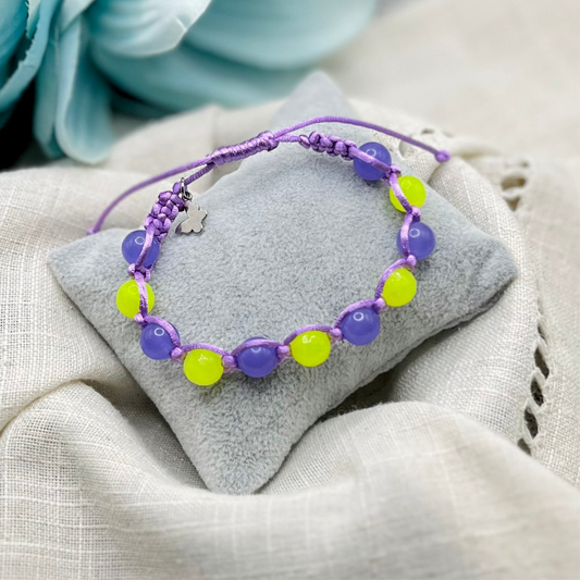 BRIGHT GREEN MACRAME BRACELET