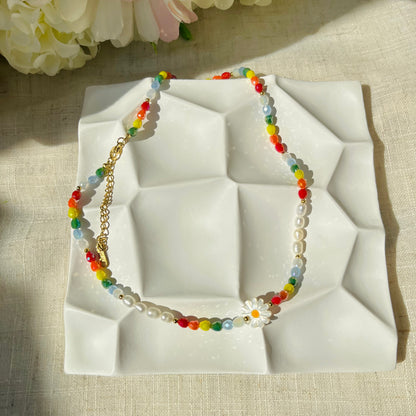 COLORFUL BEADED NECKLACE