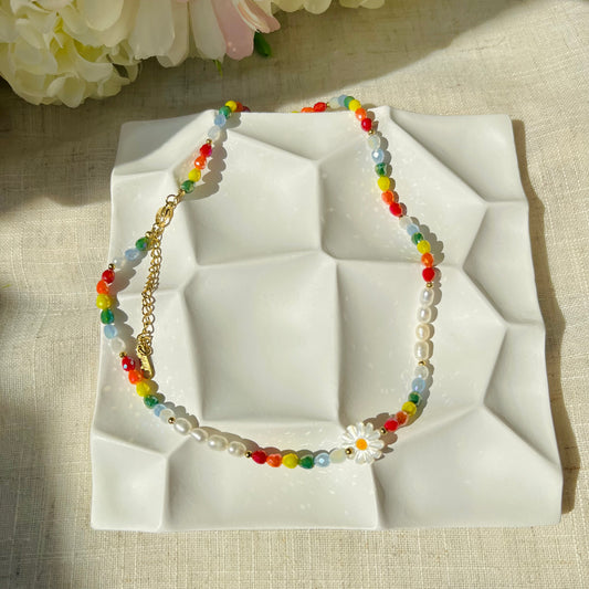 COLORFUL BEADED NECKLACE