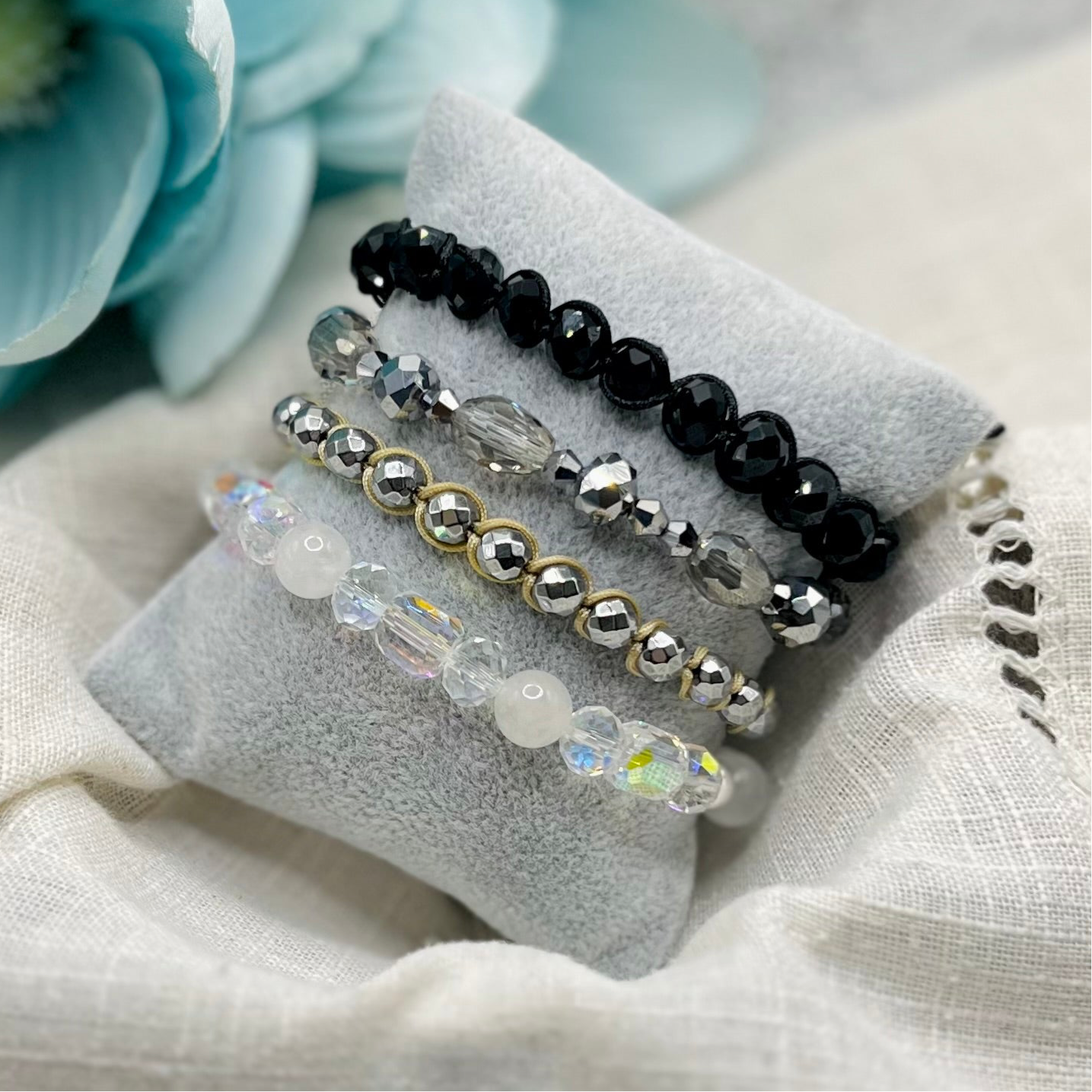 BLACK MACRAME BRACELET