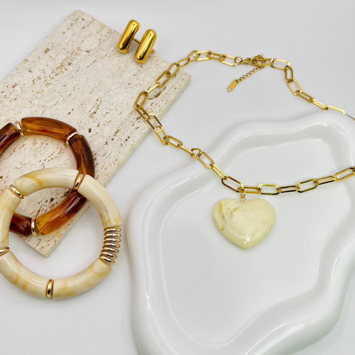 HEART PENDANT NECKLACE