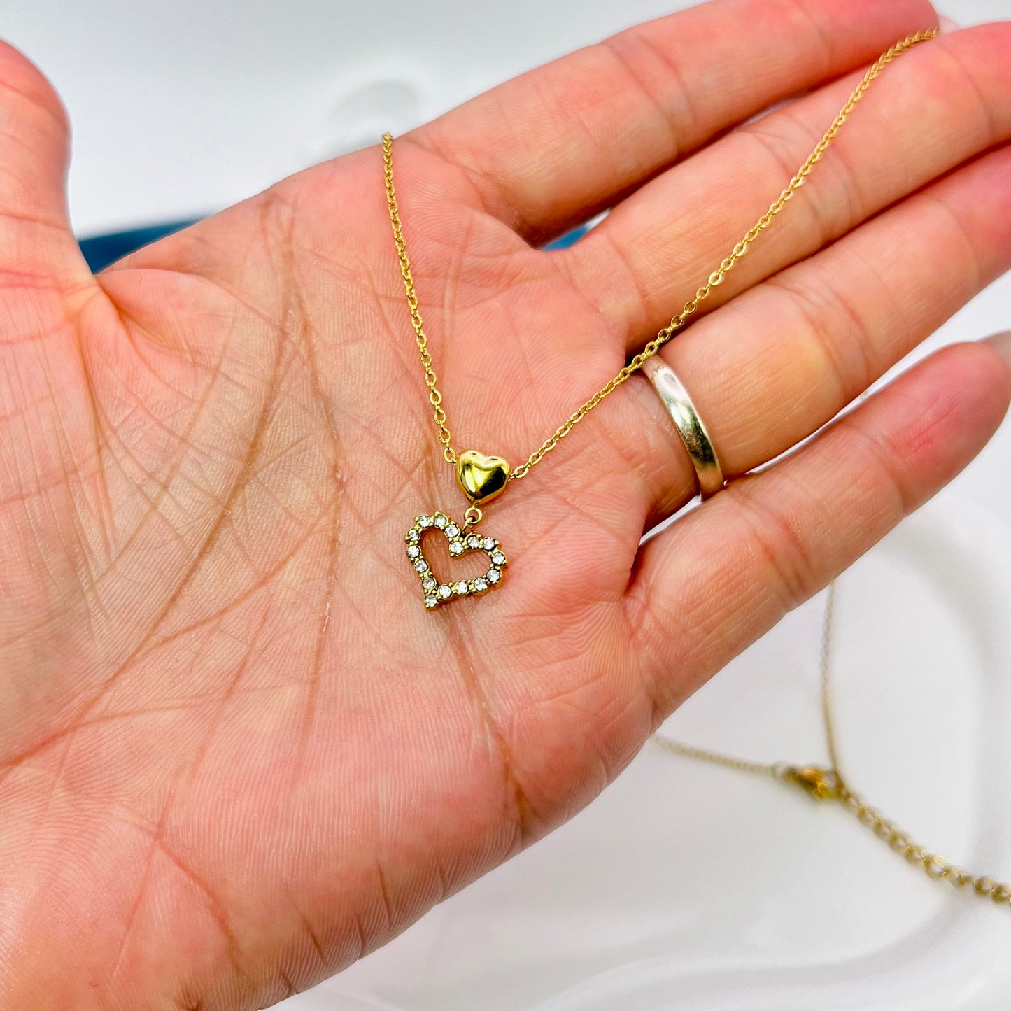 DOUBLE HEART PENDANT NECKLACE