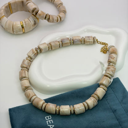 BEIGE NECKLACE
