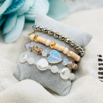 IMITATION PEARLS BRACELET