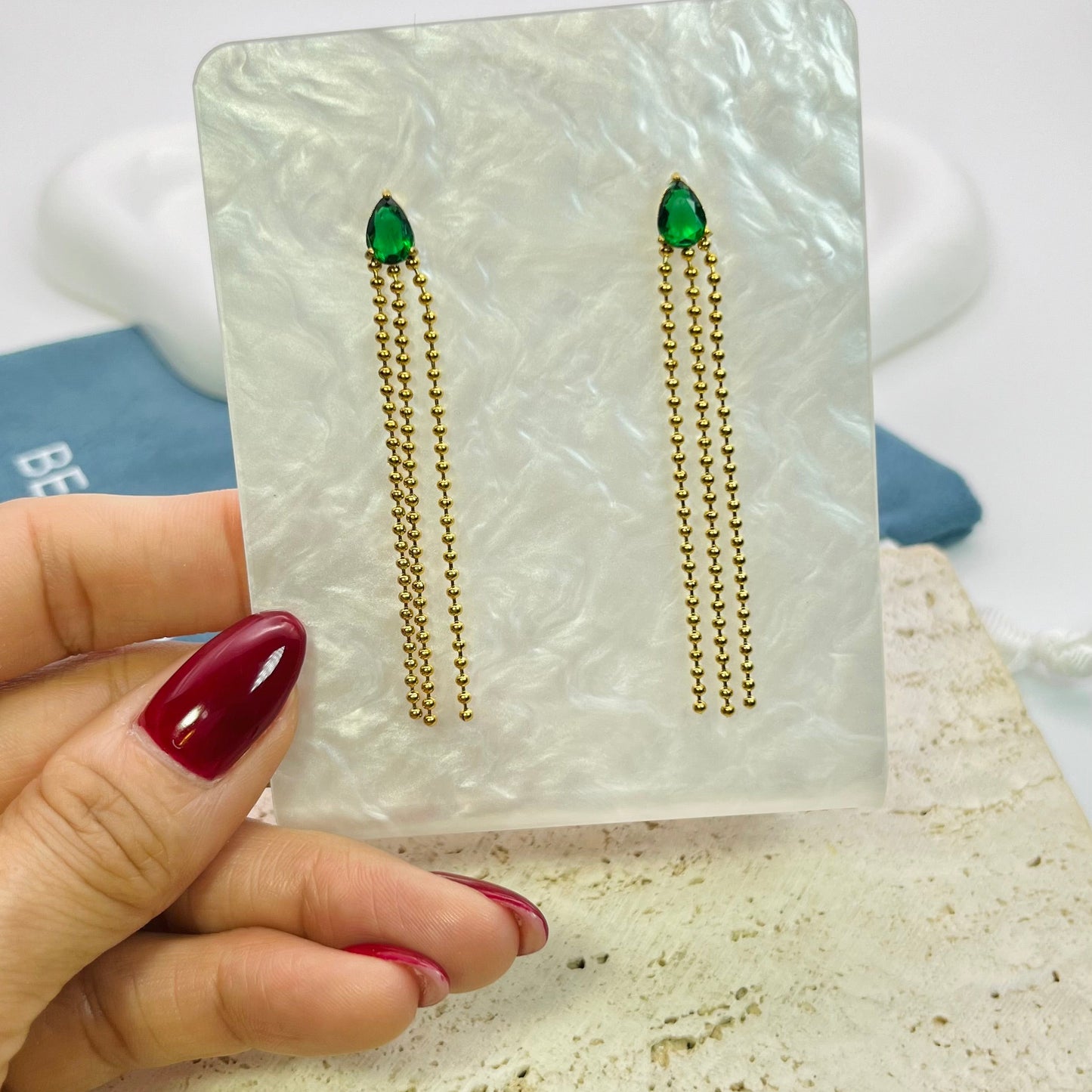 GREEN DROP EARRINGS
