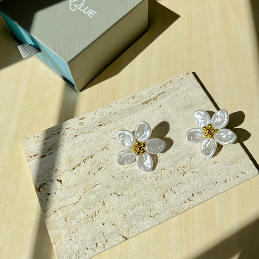 PEARL FLOWER EARRINGS